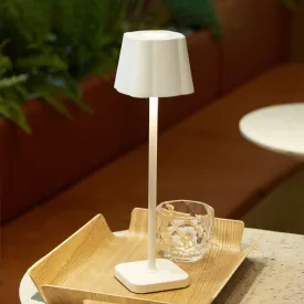 Contemporary Nordic Simplicity Metal Mushroom LED Table Lamp For Bedroom
