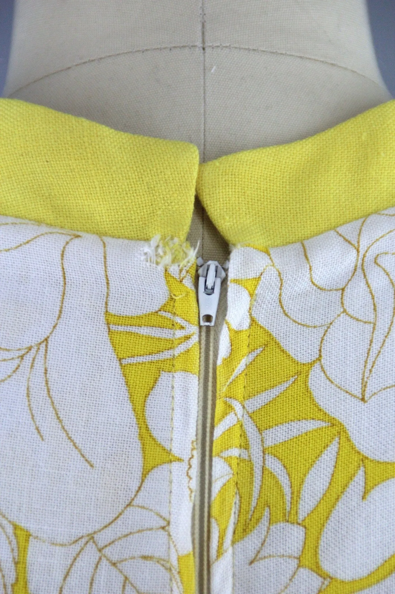 Vintage 1960s Shift Dress / Yellow Floral Print