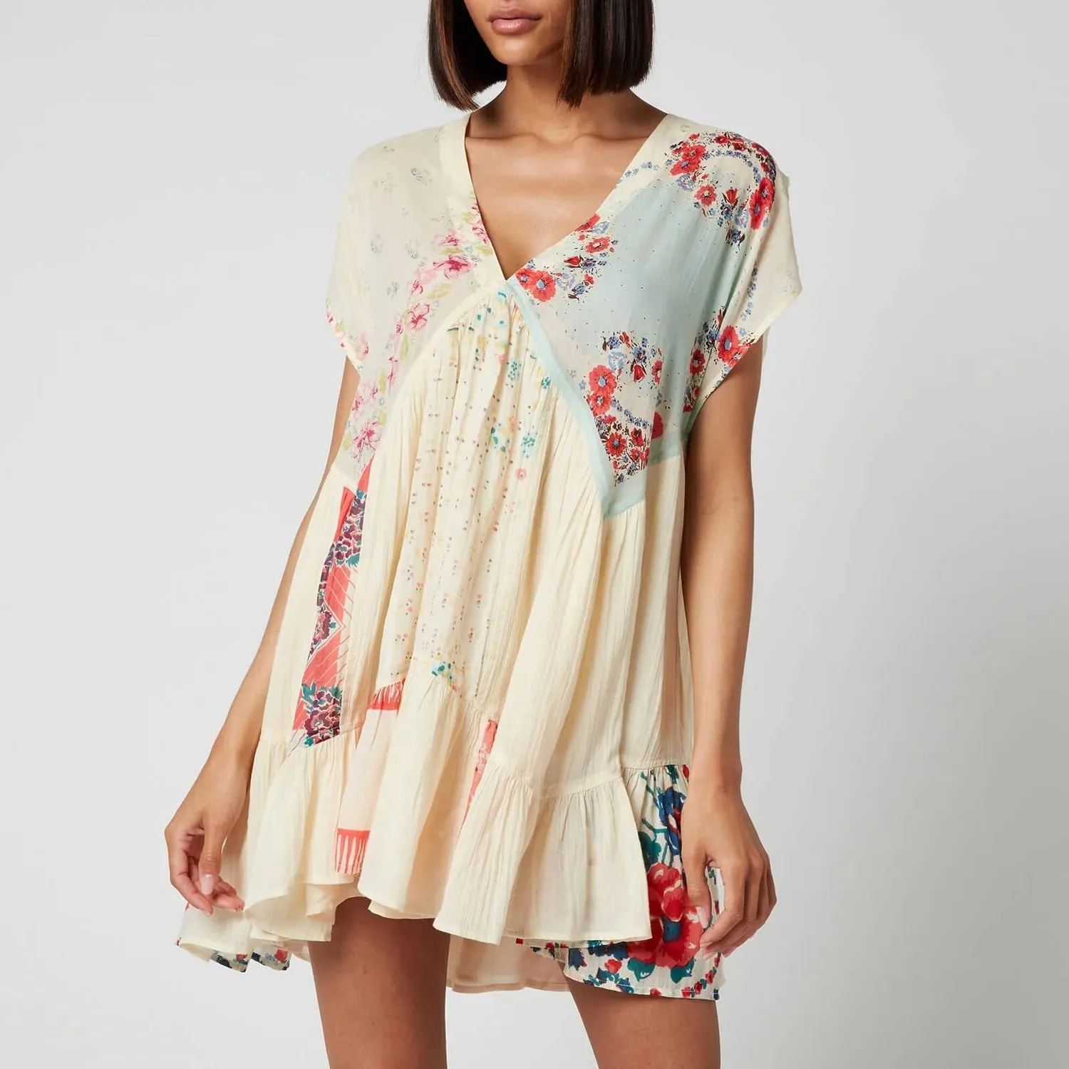 Women Bohemian Floral Mini Dress Y2K Babydoll V Neck Short Dress Loose Fit Patchwork Dress Beach